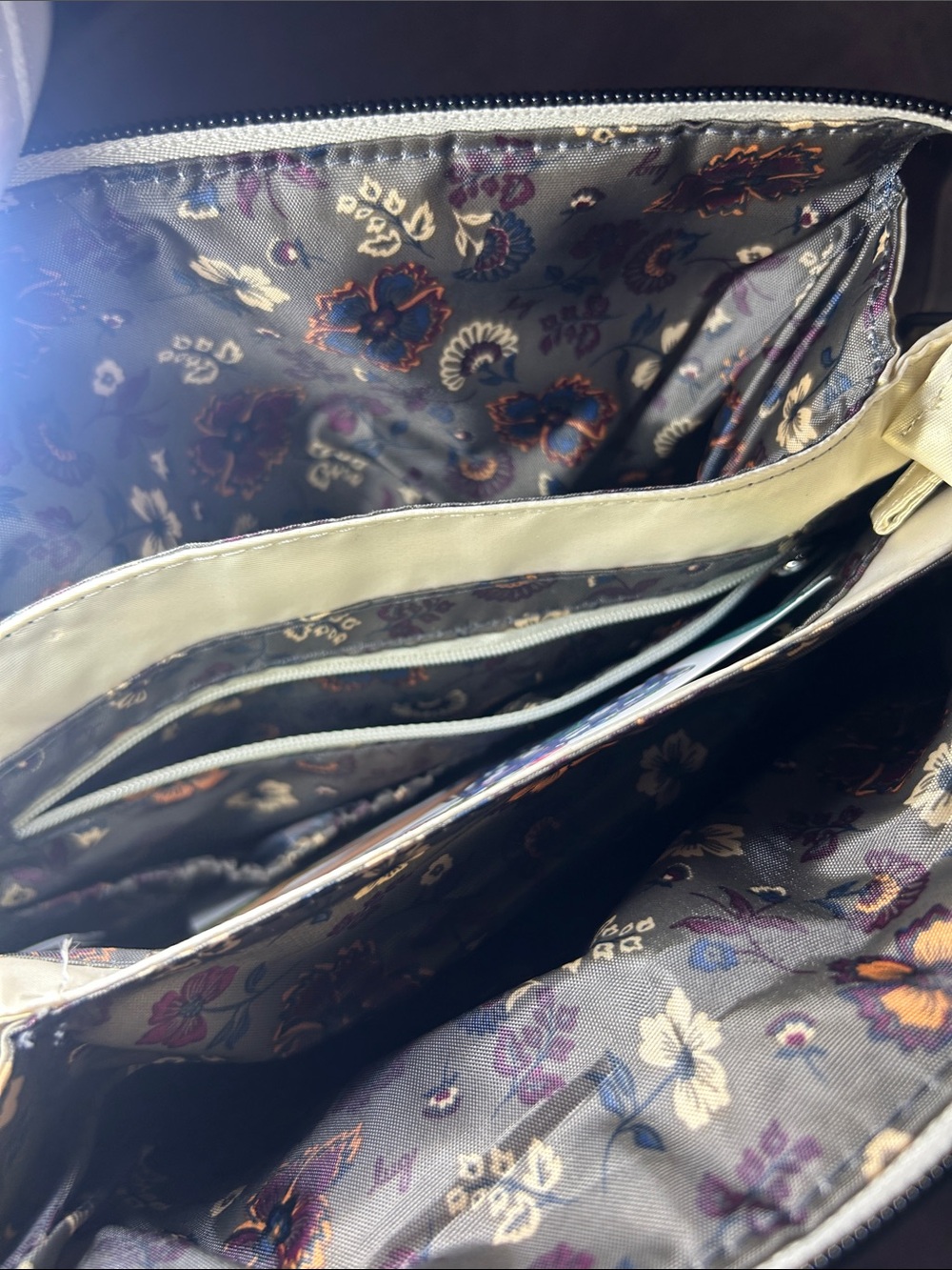 lug Metallic Gold Quilted Crossbody Bag - Picture 2 of 5
